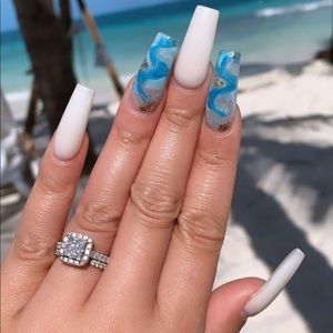 Meet your Posher, Ana